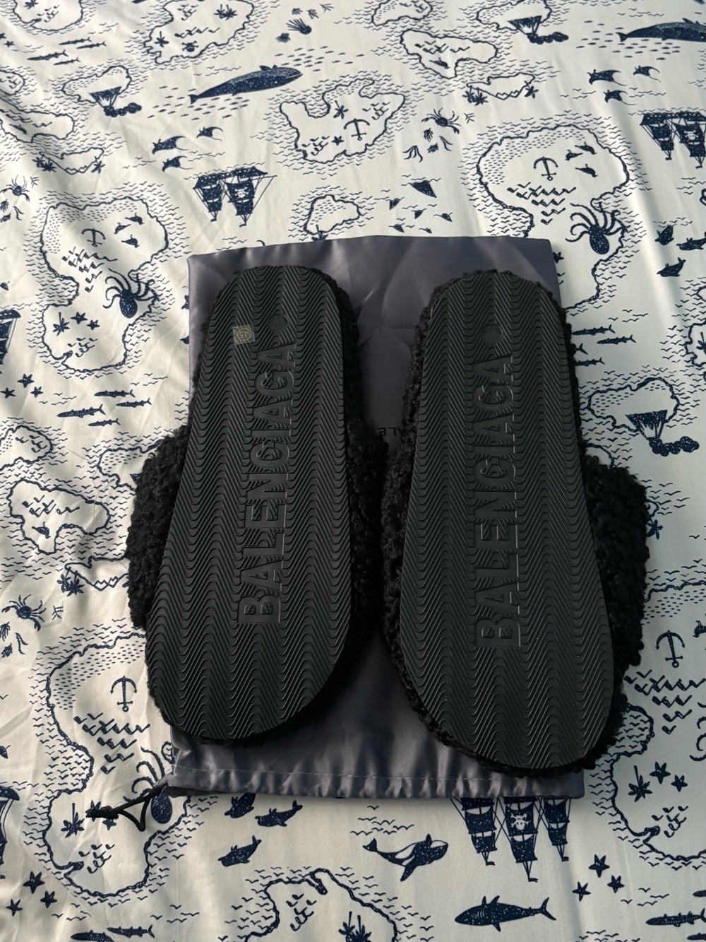 Black Balenciaga Slides - Picture 2 of 2